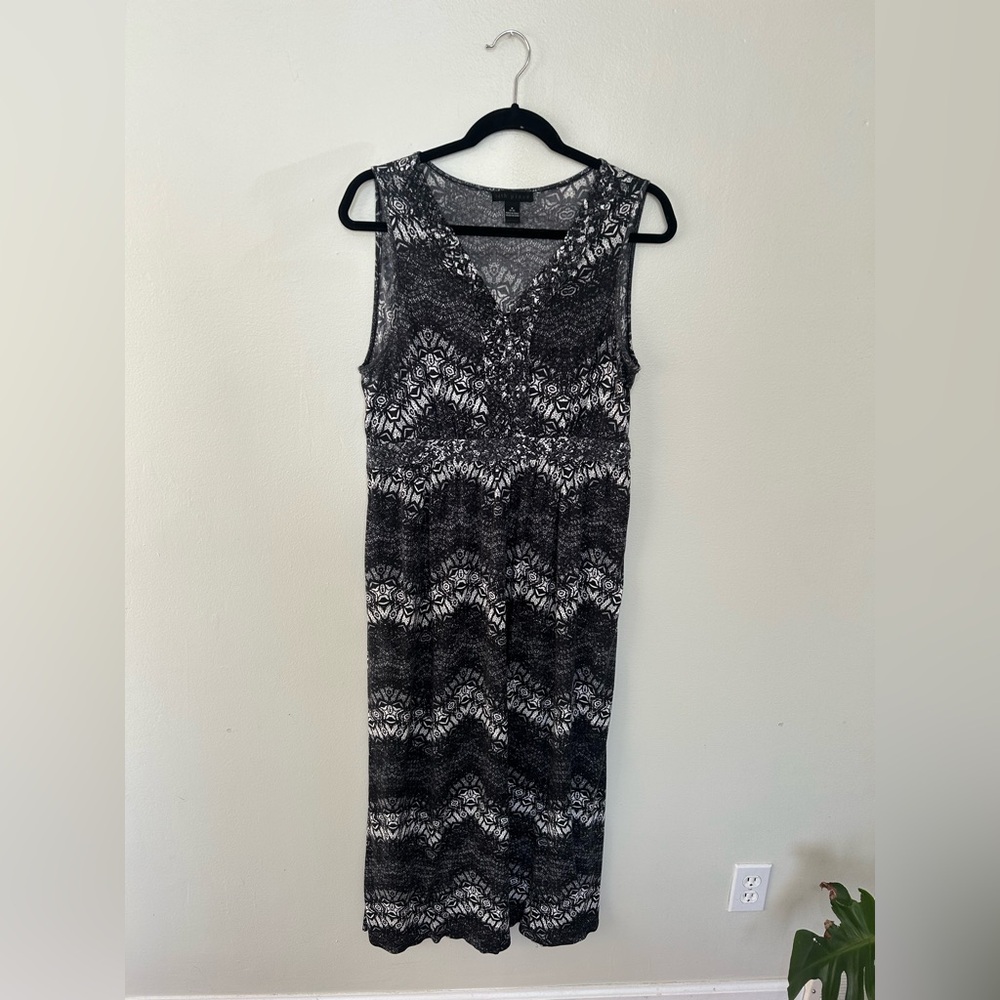 14TH PLACE | Chic Black and White Maxi Dress
